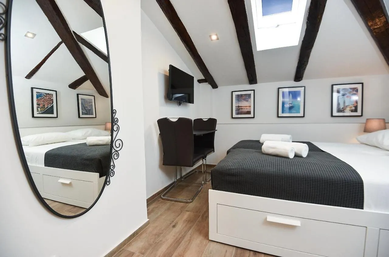 Apartment Old Town Rooms 1 Pula