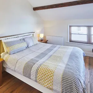 Host & - Sea Haven Staithes
